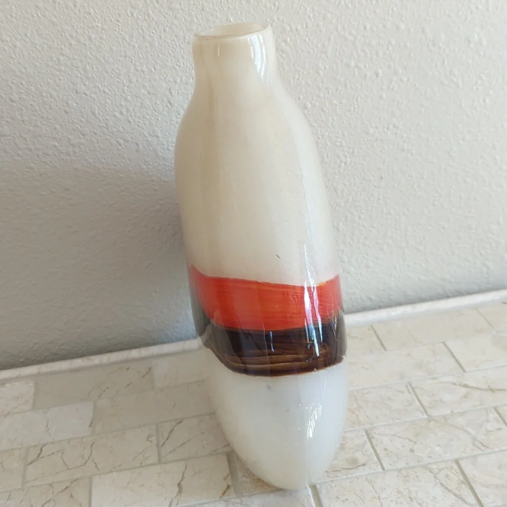 Beautiful Vase - Picture 4 of 4